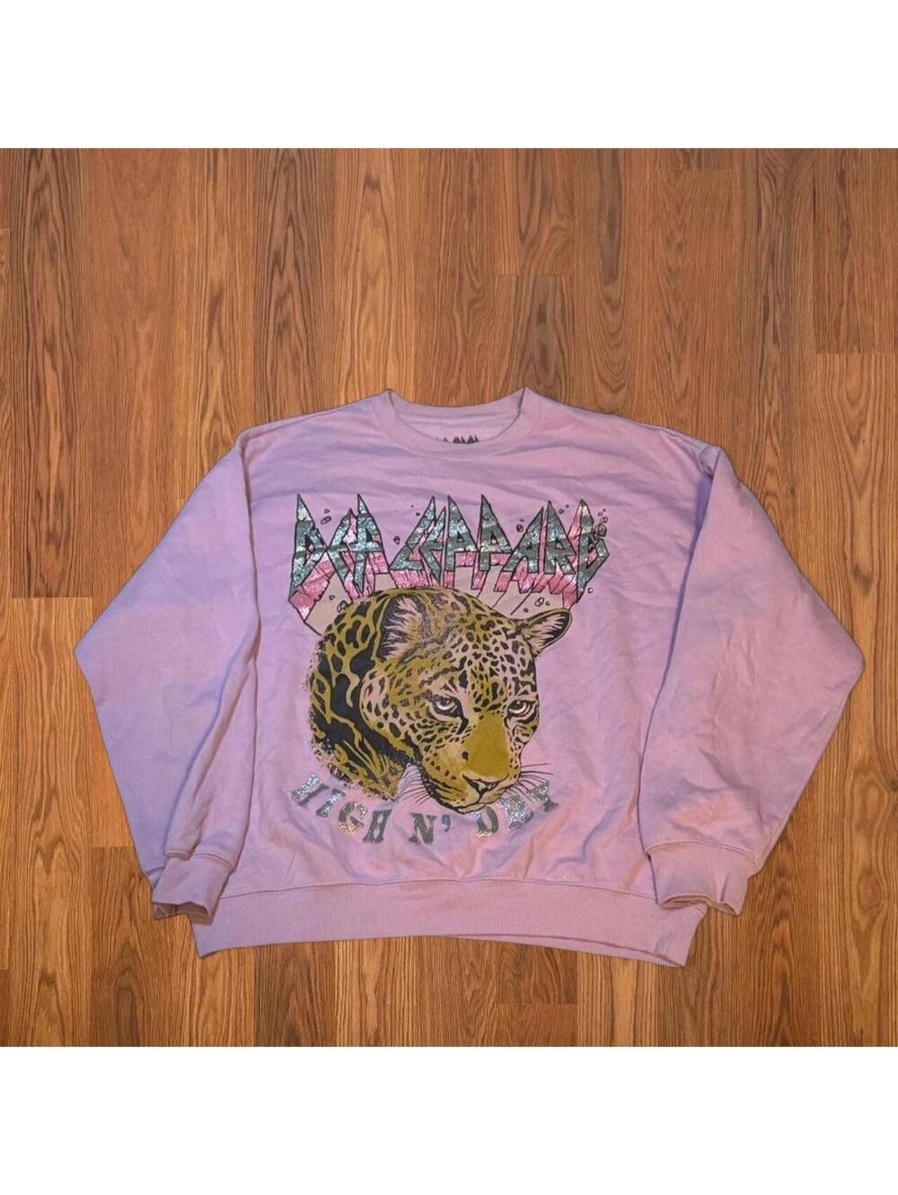 Def Leppard Women's Pink and Purple Sweatshirt